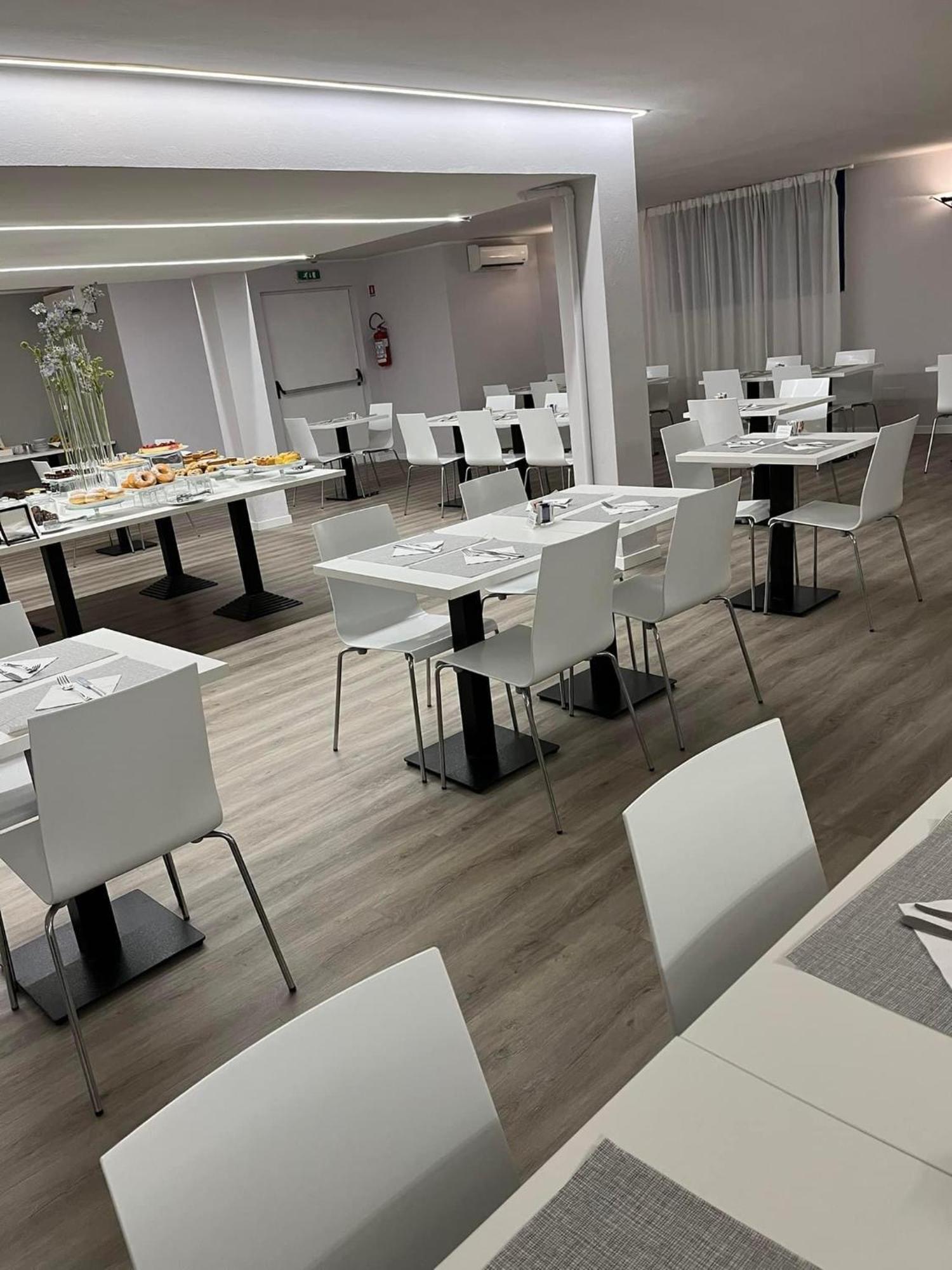 Park Hotel Residence Crema Exterior foto